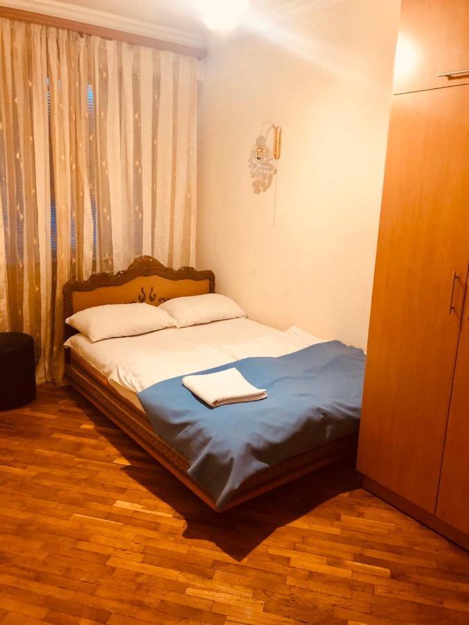Center Hostel And Tours Erivan Dış mekan fotoğraf
