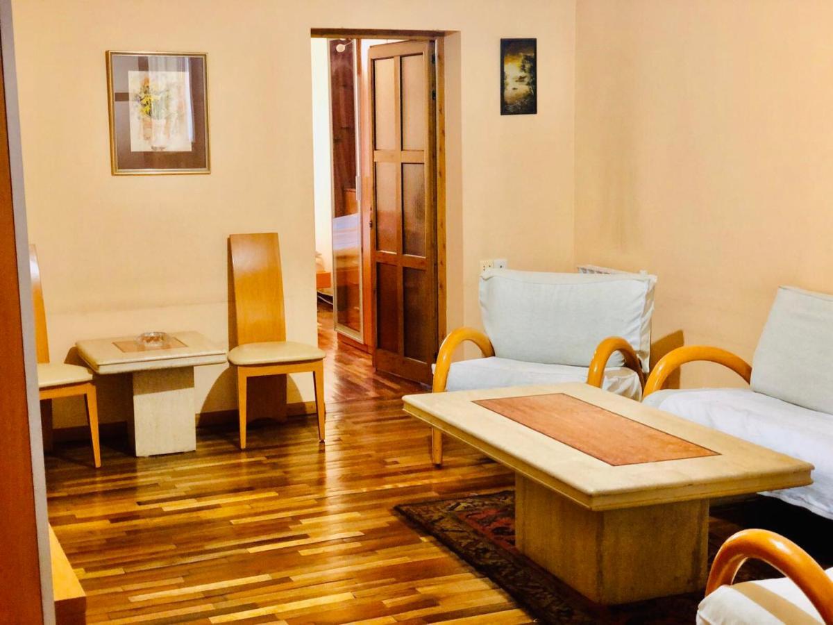 Center Hostel And Tours Erivan Dış mekan fotoğraf